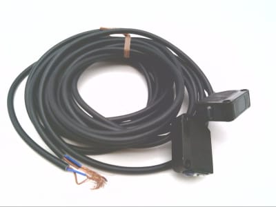 OMRON E3ZT81