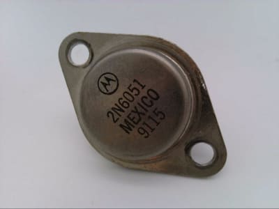 MOTOROLA SOLUTIONS 2N6051