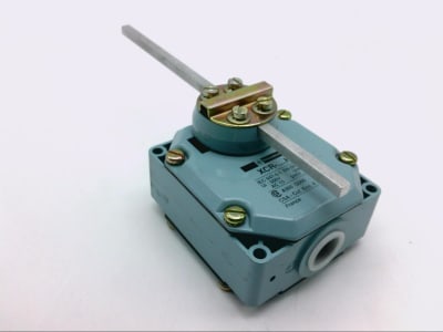 SCHNEIDER ELECTRIC XCRF17H2