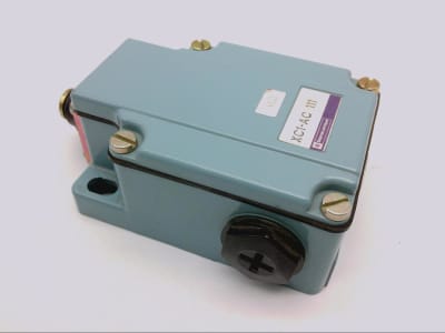 SCHNEIDER ELECTRIC XC1AC111