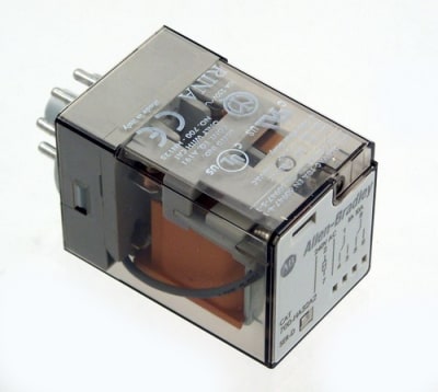 ALLEN BRADLEY 700-HAB2A1