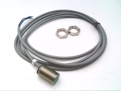 PEPPERL & FUCHS NBB8-18GM30-E2