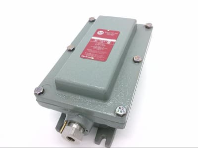ALLEN BRADLEY 836-C61E
