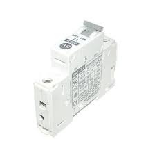 ALLEN BRADLEY 1492-CB1H300