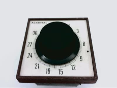 TE CONNECTIVITY 2452AH