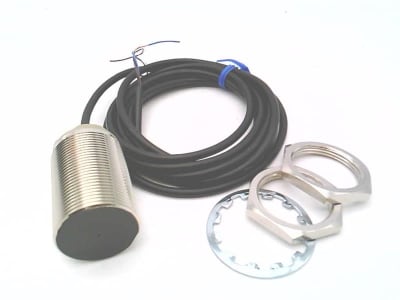 OMRON E2B-M30KS15-WP-B2 2M