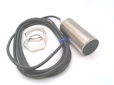 OMRON E2A-M30LS15-WP-B1 2M