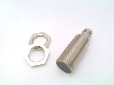OMRON E2A-M18KS08-M1-C2