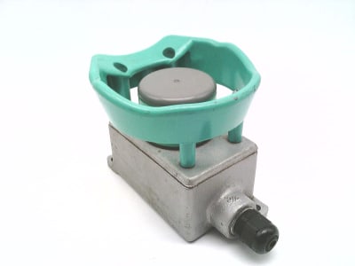 PEPPERL & FUCHS PB-D04-008-6