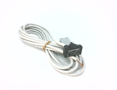 UNIVER GROUP KM-063100