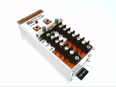 MOORE INDUSTRIES RBA/3W-100/SH1/117AC-EZ93.03