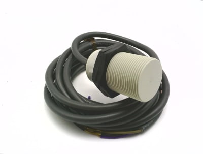 OMRON E2F-X10E2 2M