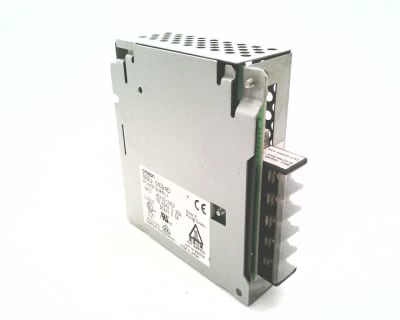 OMRON S82J-01024D