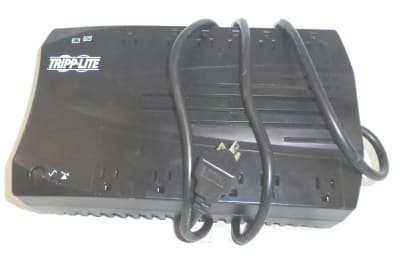 TRIPP LITE AVR750U