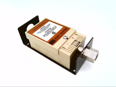 MOORE INDUSTRIES PIT/3-15PSIG/4-20MA/12-42DC