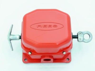 REES 04944520