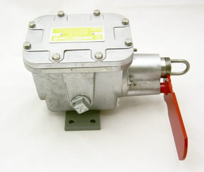 REES 04967200