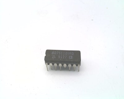 ANALOG DEVICES AD7511DIKQ