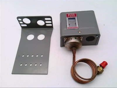 JOHNSON CONTROLS P70AA-2C