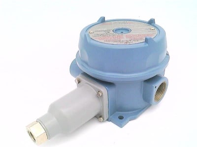 UNITED ELECTRIC J12027095764