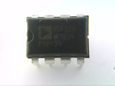 ANALOG DEVICES REF02HPZ