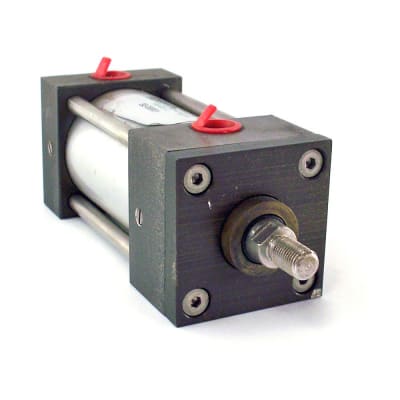 ADVANCE AUTOMATION CYLINDERS 240X4