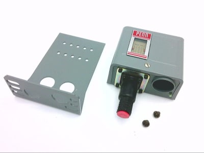 JOHNSON CONTROLS P72AA-36