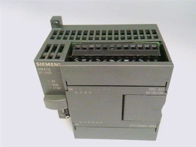 SIEMENS 6ES7211-0AA22-0XB0