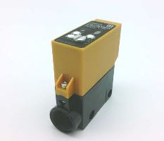 OMRON E3A2-DS70M4D-G
