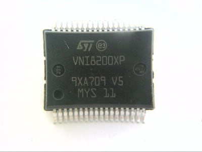 ST MICRO VNI8200XP