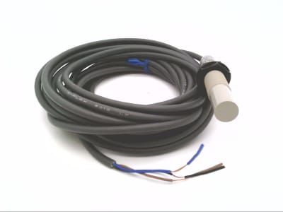 OMRON E2K-X4ME1 5M