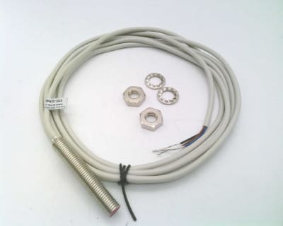ALLEN BRADLEY 872C-D1NN8-E2