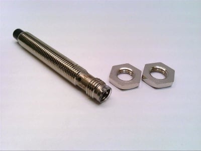 OMRON E2A-S08LN04-M5-B2