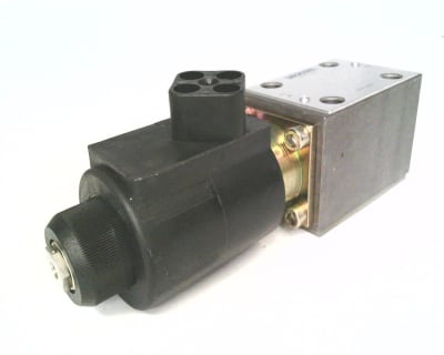 EATON CORPORATION DG3VP-3-102A-VM-U-H-10