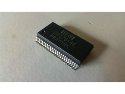 TEXAS INSTRUMENTS SEMI DAC7644E