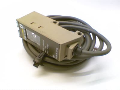 OMRON E3S-CT61-D 2M