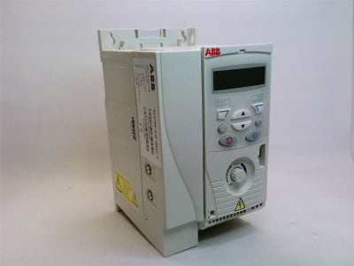 ASEA BROWN BOVERI ACS150-01E-09A8-2