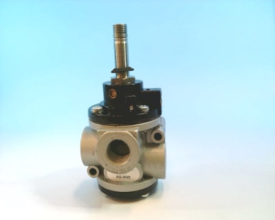 UNIVER GROUP AG-3020