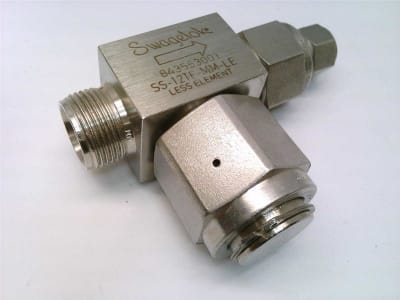 SWAGELOK SS-12TF-MM-LE