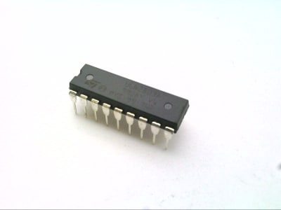 NXP SEMICONDUCTOR ULN2803A