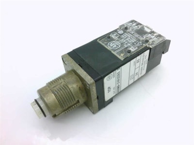 ALLEN BRADLEY 800MR-24HX2BS