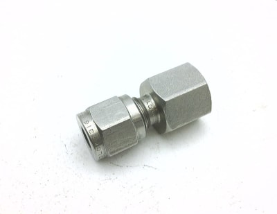 SWAGELOK SS-300-7-2