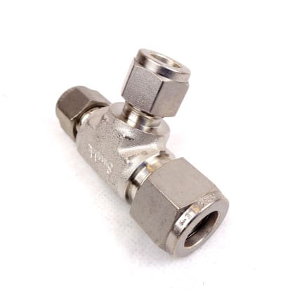 SWAGELOK SS-810-3-6-6