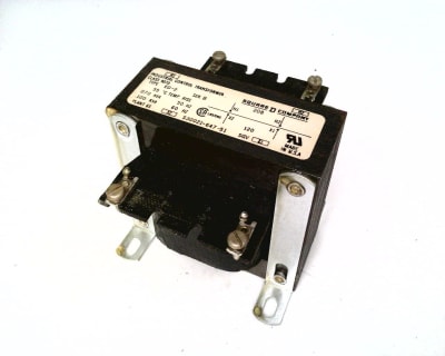 SCHNEIDER ELECTRIC 9070EO2D3