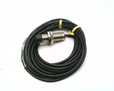 ALLEN BRADLEY 872C-D8NN18-E5