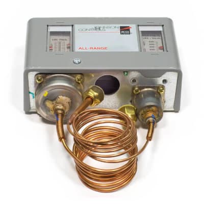 JOHNSON CONTROLS P70LB-6C