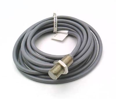 BALLUFF BES 516-325-E4-C-03