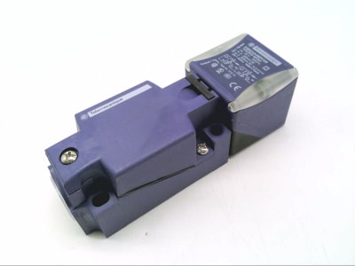 TELEMECANIQUE SENSORS XS8C4A4MPP20