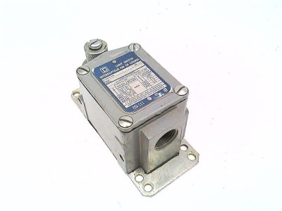 SCHNEIDER ELECTRIC 9007-TUBD4