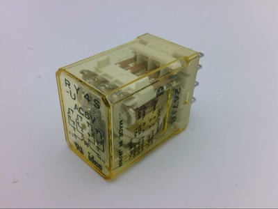 IDEC RY4S-U-AC6V